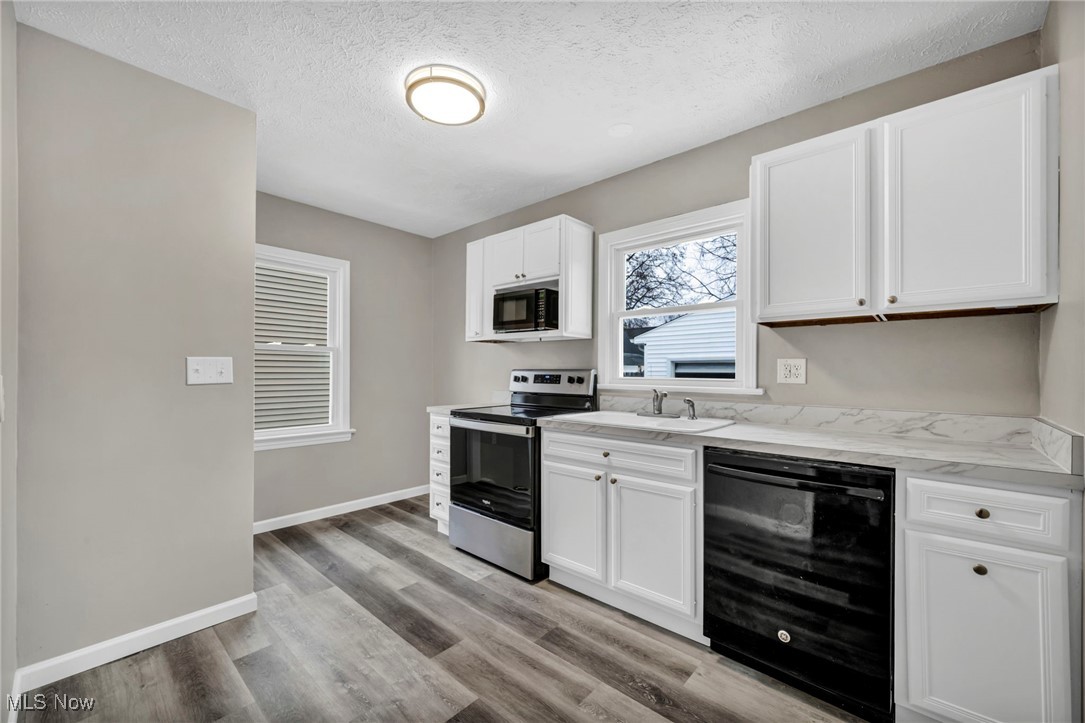 1677 Mapledale Road Wickliffe OH 44092