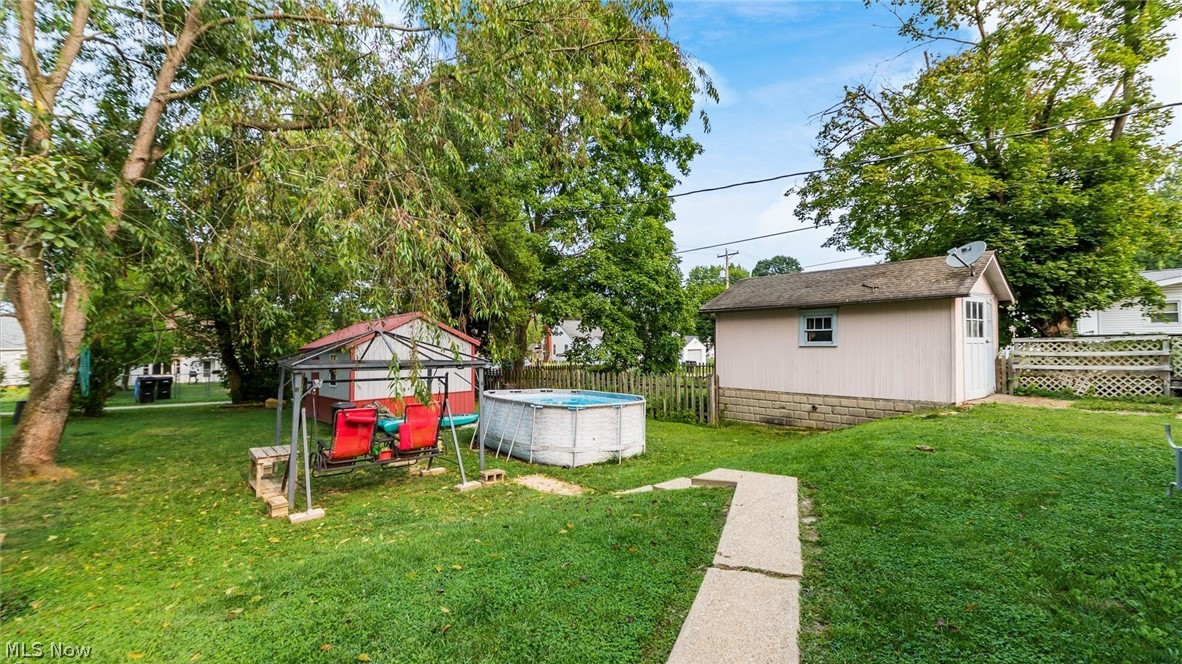1909 Hazel Avenue Zanesville OH 43701