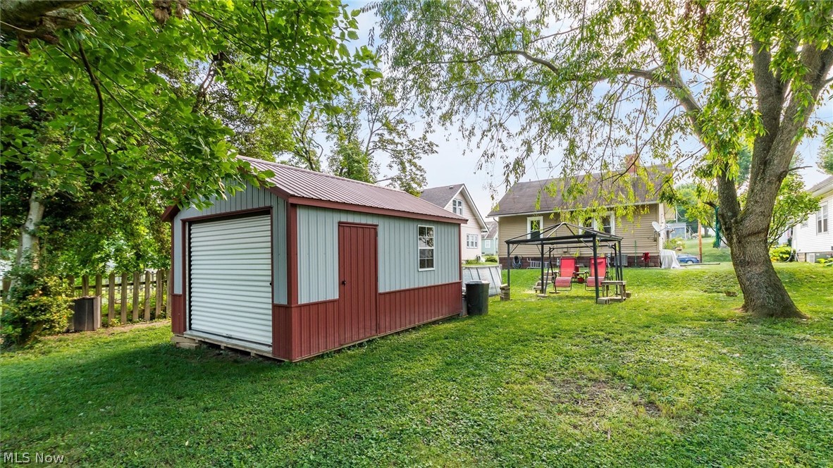 1909 Hazel Avenue Zanesville OH 43701