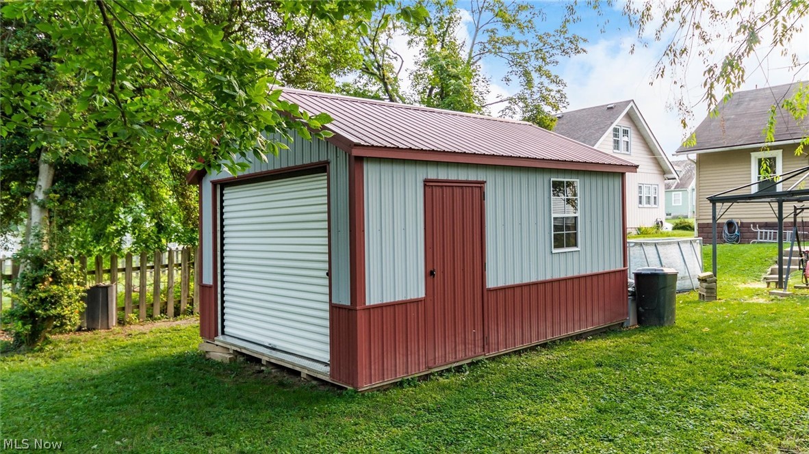 1909 Hazel Avenue Zanesville OH 43701