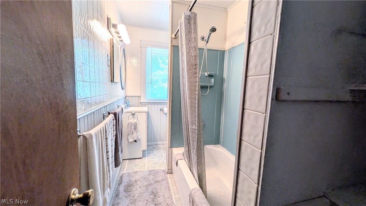 131 Grove Drive Ashtabula OH 44004