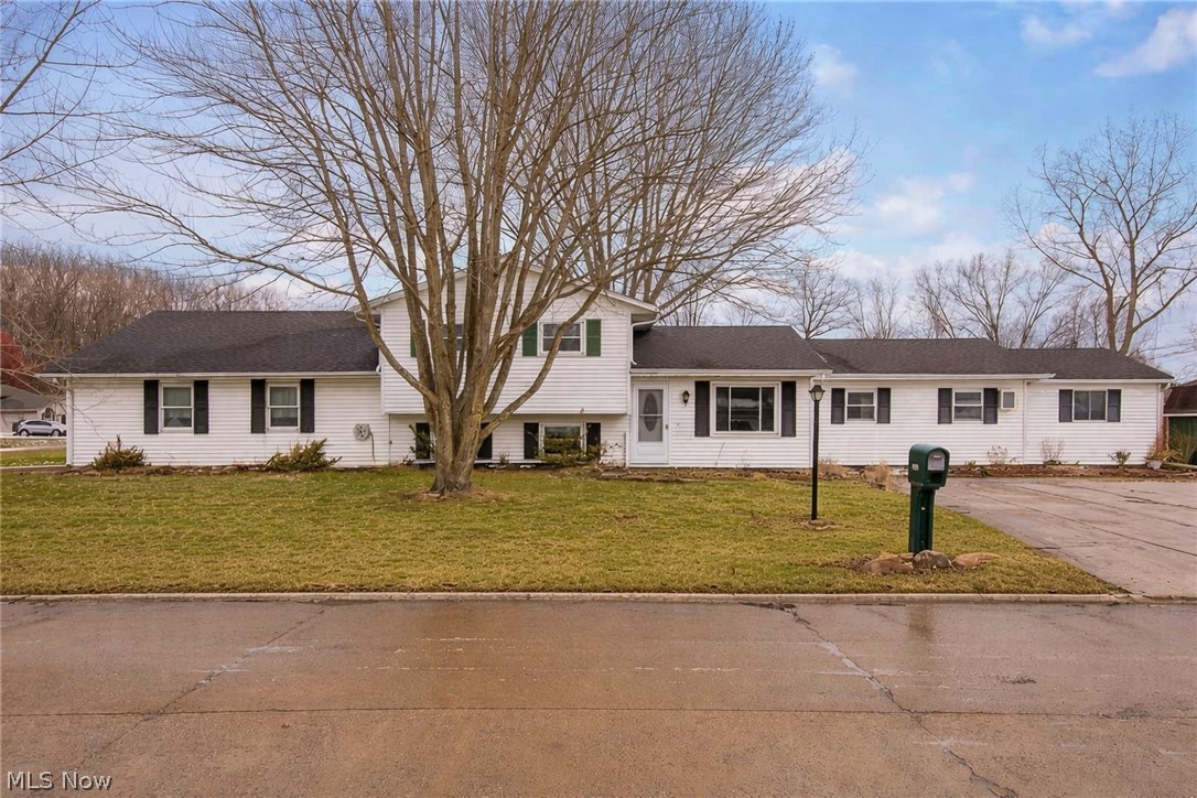 6501 Fox Tail Lane Amherst OH 44001
