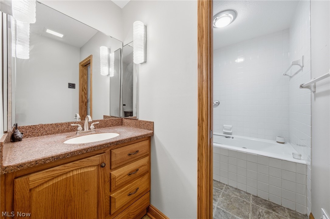 559 Houghton Road Sagamore Hills OH 44067