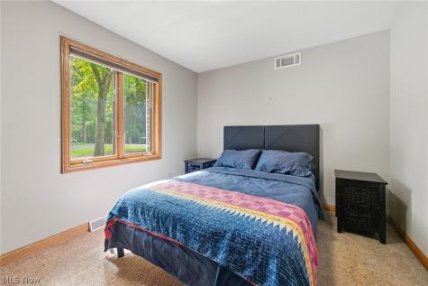 559 Houghton Road Sagamore Hills OH 44067