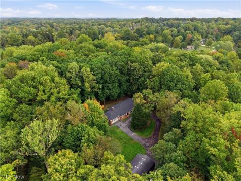 559 Houghton Road Sagamore Hills OH 44067
