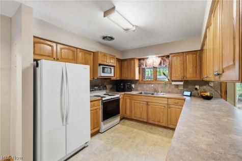 559 Houghton Road Sagamore Hills OH 44067