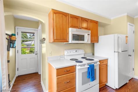 4258 Story Road Fairview Park OH 44126