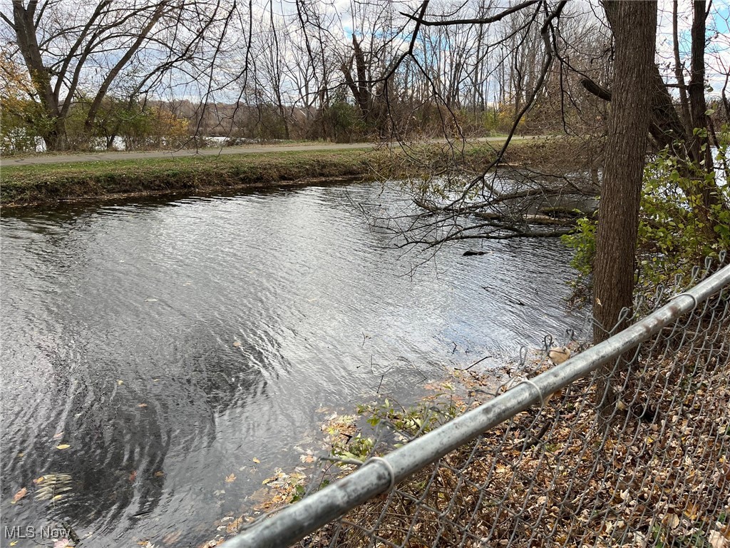 2255 Nesmith Lake Boulevard Akron OH 44314