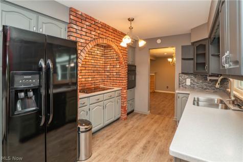 1718 Dexter Road NE Massillon OH 44646