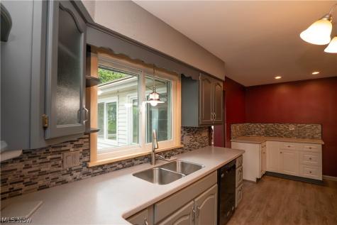 1718 Dexter Road NE Massillon OH 44646