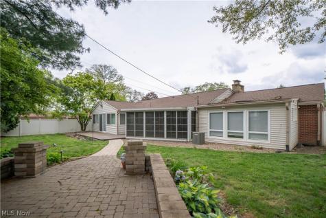 1718 Dexter Road NE Massillon OH 44646