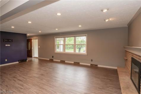 1718 Dexter Road NE Massillon OH 44646