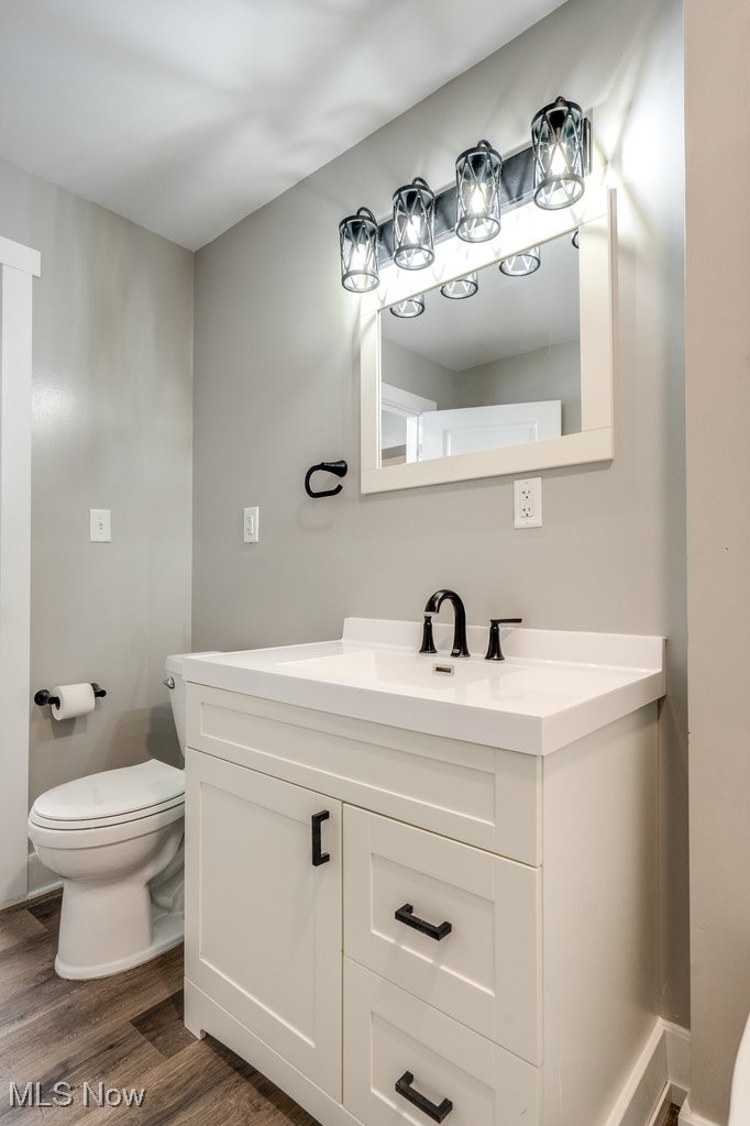 124 3rd Street SW Strasburg OH 44680