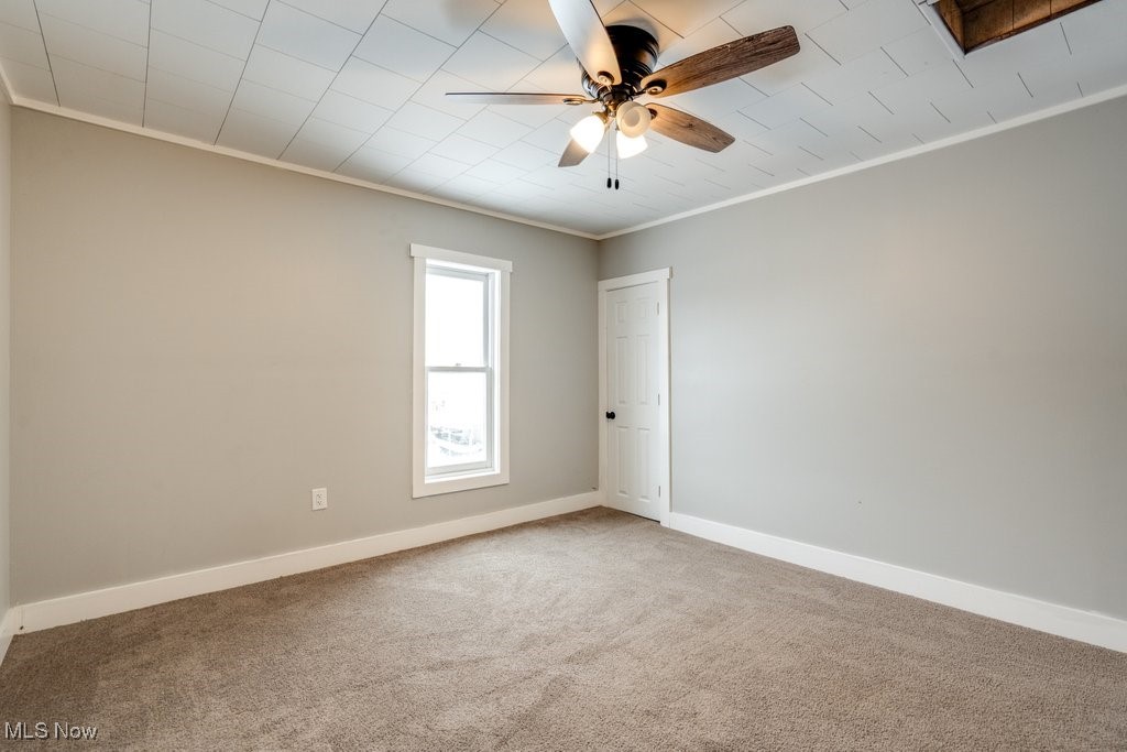 124 3rd Street SW Strasburg OH 44680