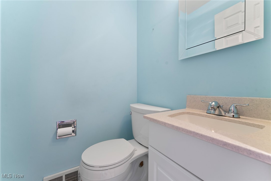 943 Dravis Street Girard OH 44420