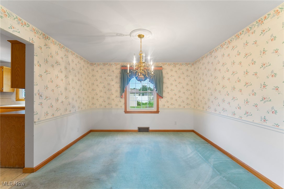 943 Dravis Street Girard OH 44420