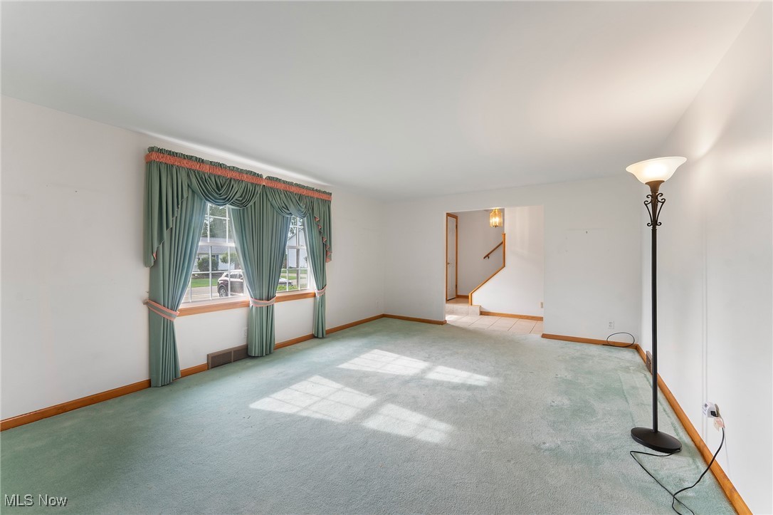 943 Dravis Street Girard OH 44420