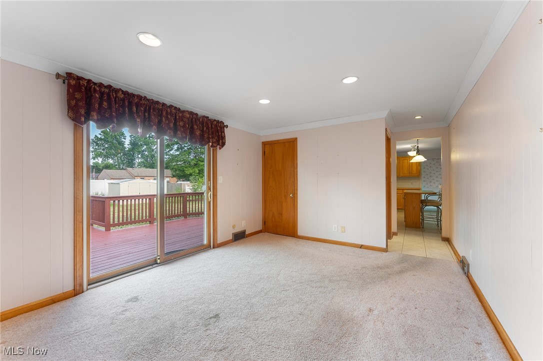 943 Dravis Street Girard OH 44420