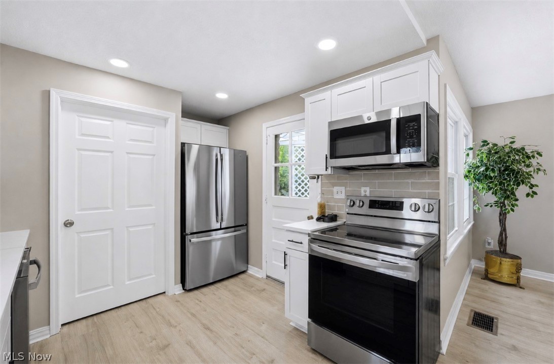 330 Inwood Boulevard Avon Lake OH 44012