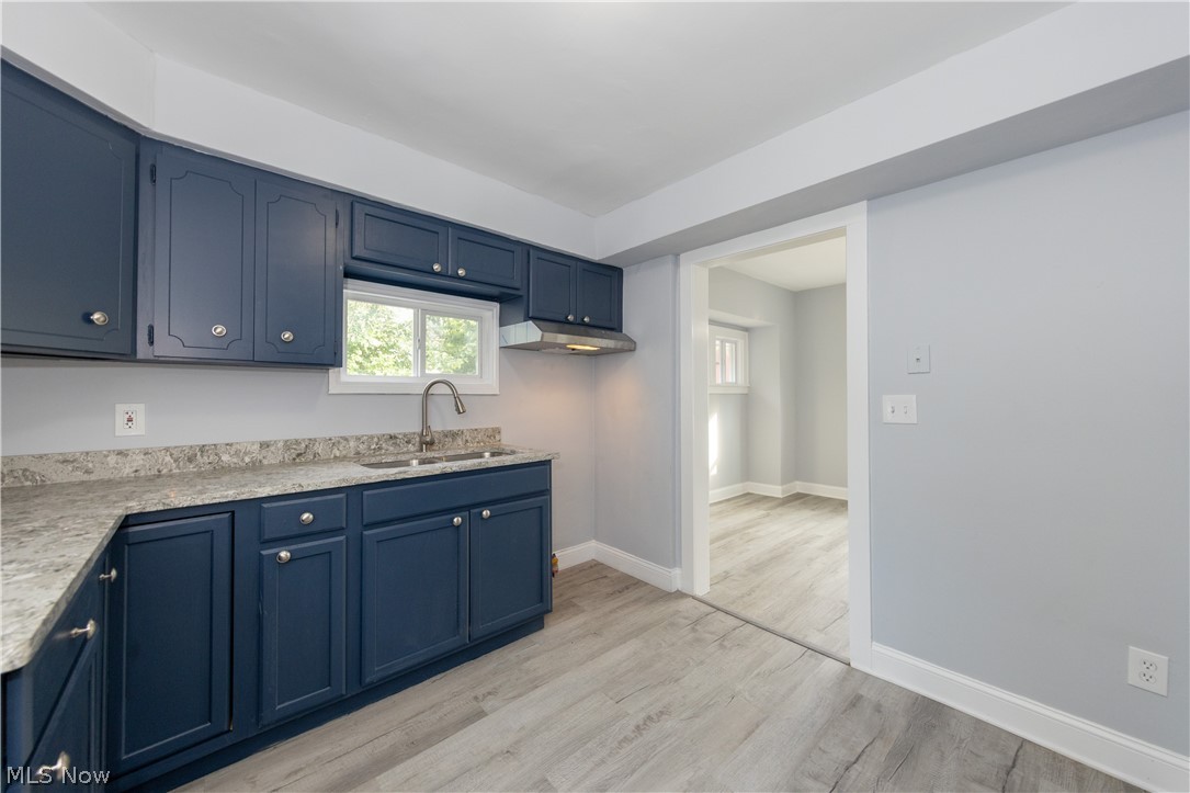 1677 Hillview Road Cleveland OH 44112