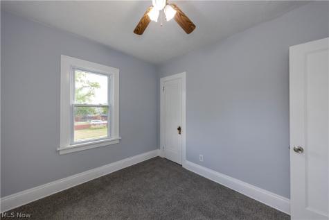 1677 Hillview Road Cleveland OH 44112
