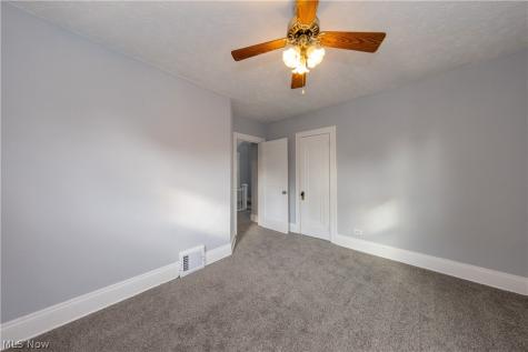 1677 Hillview Road Cleveland OH 44112