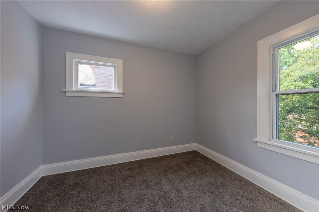 1677 Hillview Road Cleveland OH 44112