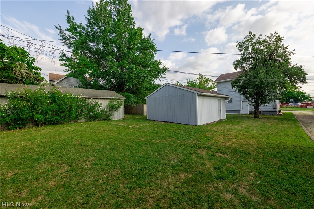 1677 Hillview Road Cleveland OH 44112