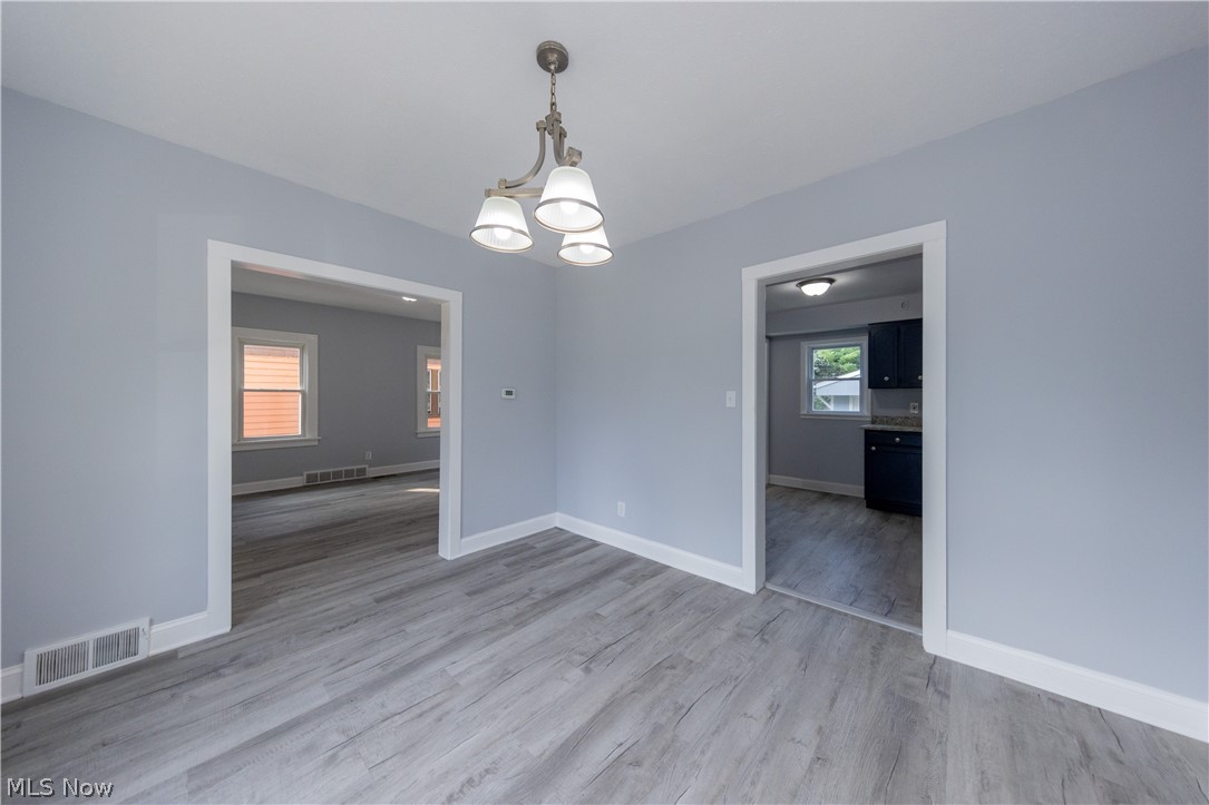1677 Hillview Road Cleveland OH 44112
