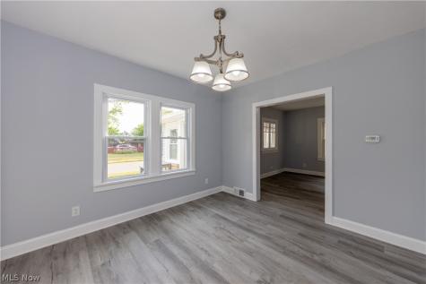 1677 Hillview Road Cleveland OH 44112