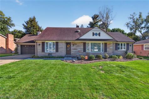 2007 Colonial Parkway NE Massillon OH 44646