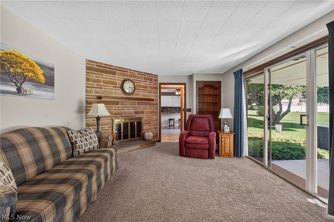 2007 Colonial Parkway NE Massillon OH 44646