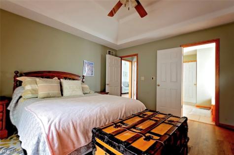 113 Barrington Court Elyria OH 44035