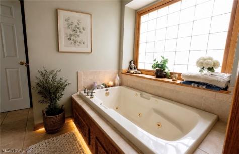 113 Barrington Court Elyria OH 44035