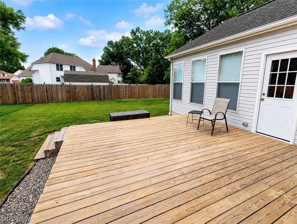 113 Barrington Court Elyria OH 44035