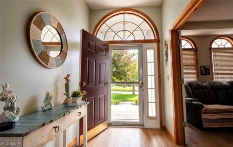 113 Barrington Court Elyria OH 44035