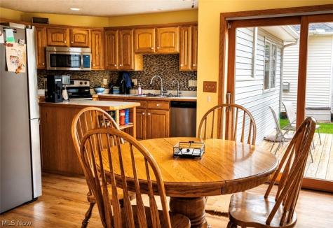 113 Barrington Court Elyria OH 44035