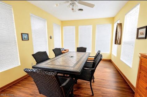 113 Barrington Court Elyria OH 44035