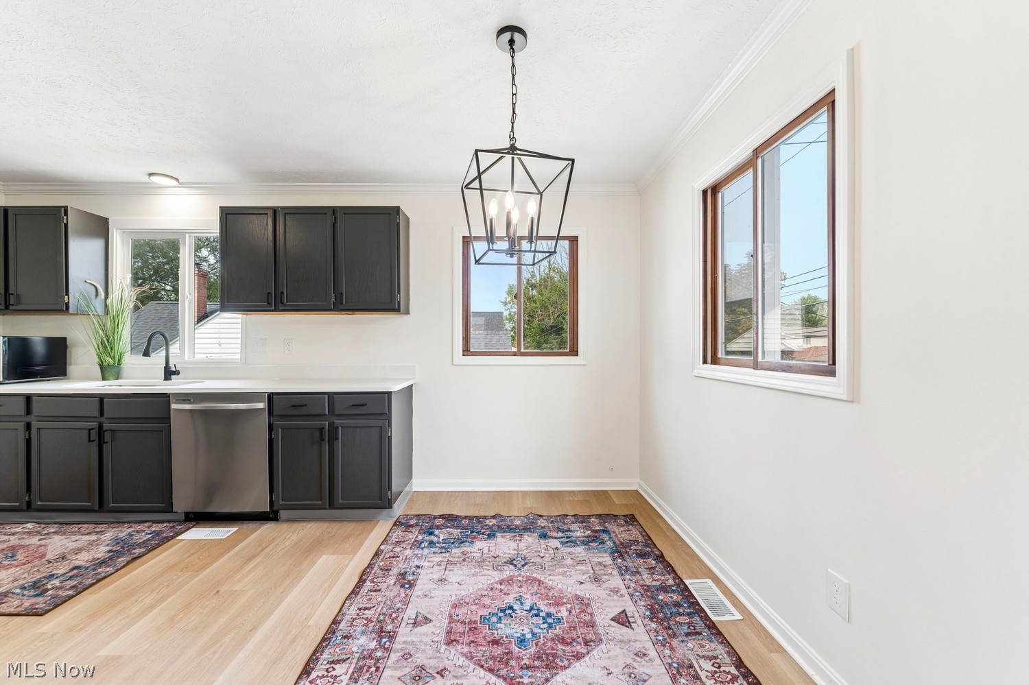 950 Douglas Street Vermilion OH 44089