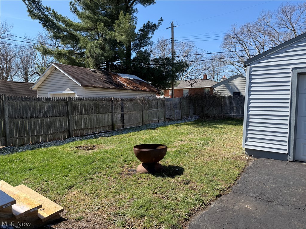 438 Grant Street Mcdonald OH 44437