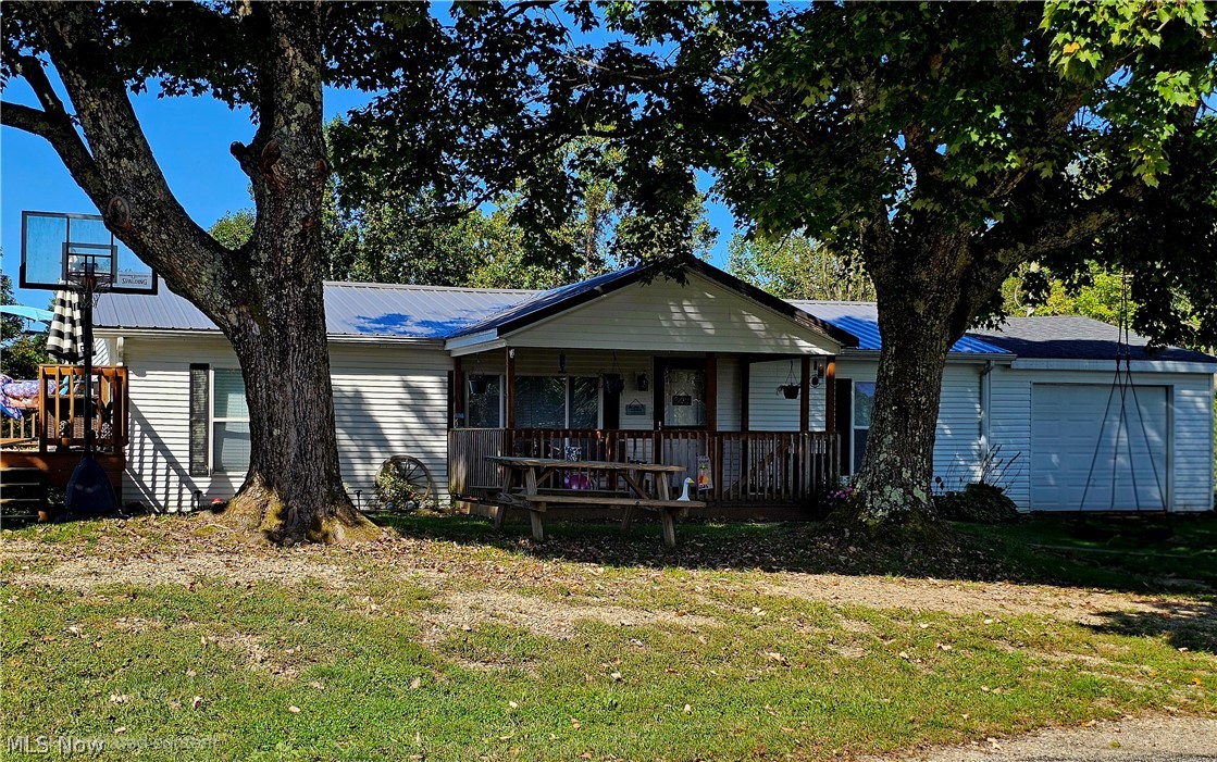 17927 Plantsville Road Amesville OH 45711