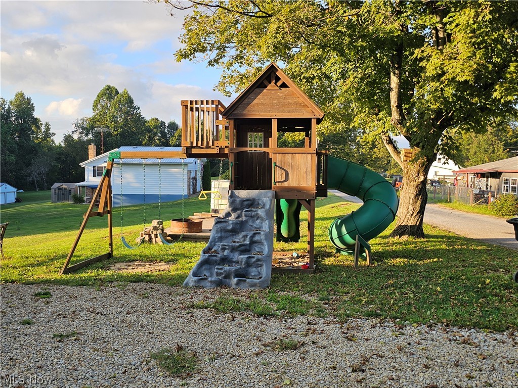 17927 Plantsville Road Amesville OH 45711