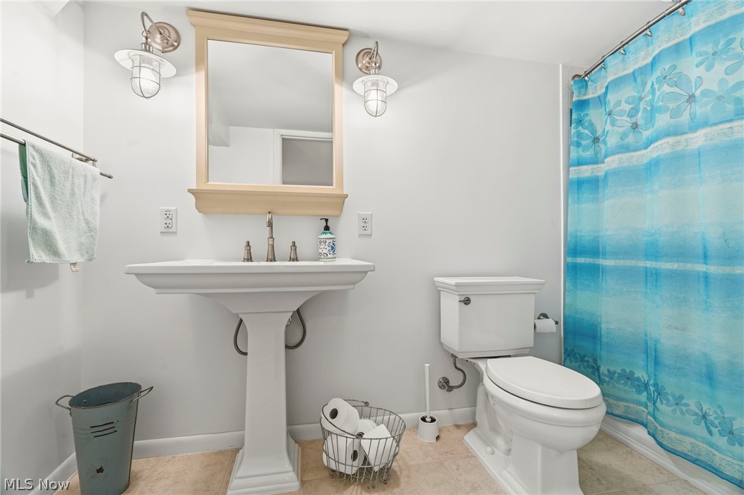 3144 Rockwood Drive SW Carrollton OH 44615