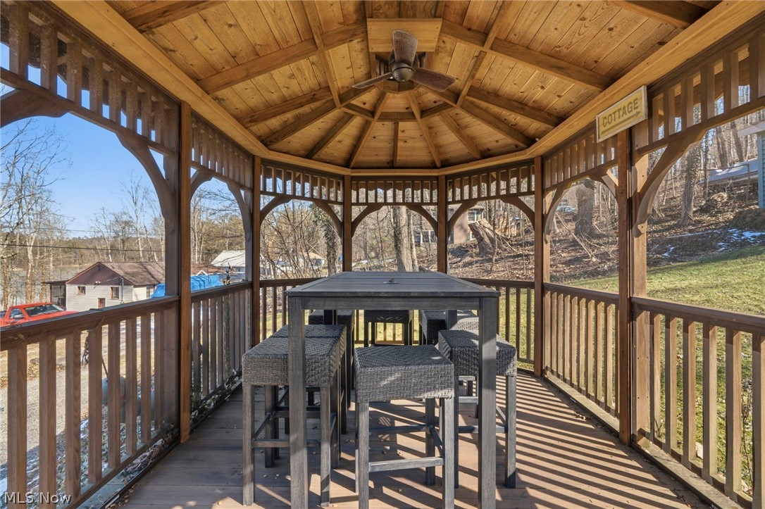 3144 Rockwood Drive SW Carrollton OH 44615