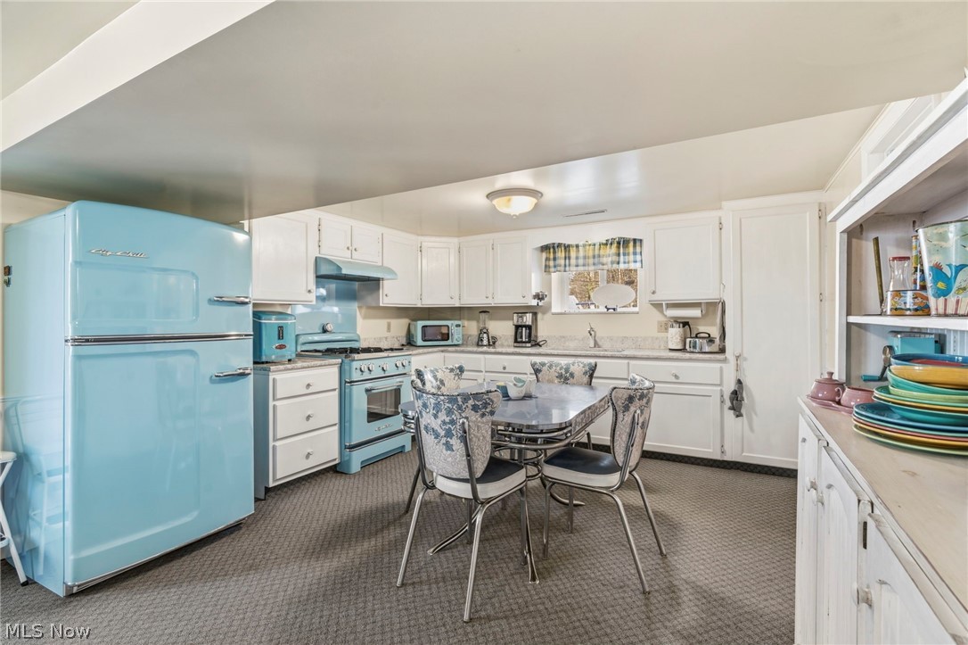 3144 Rockwood Drive SW Carrollton OH 44615