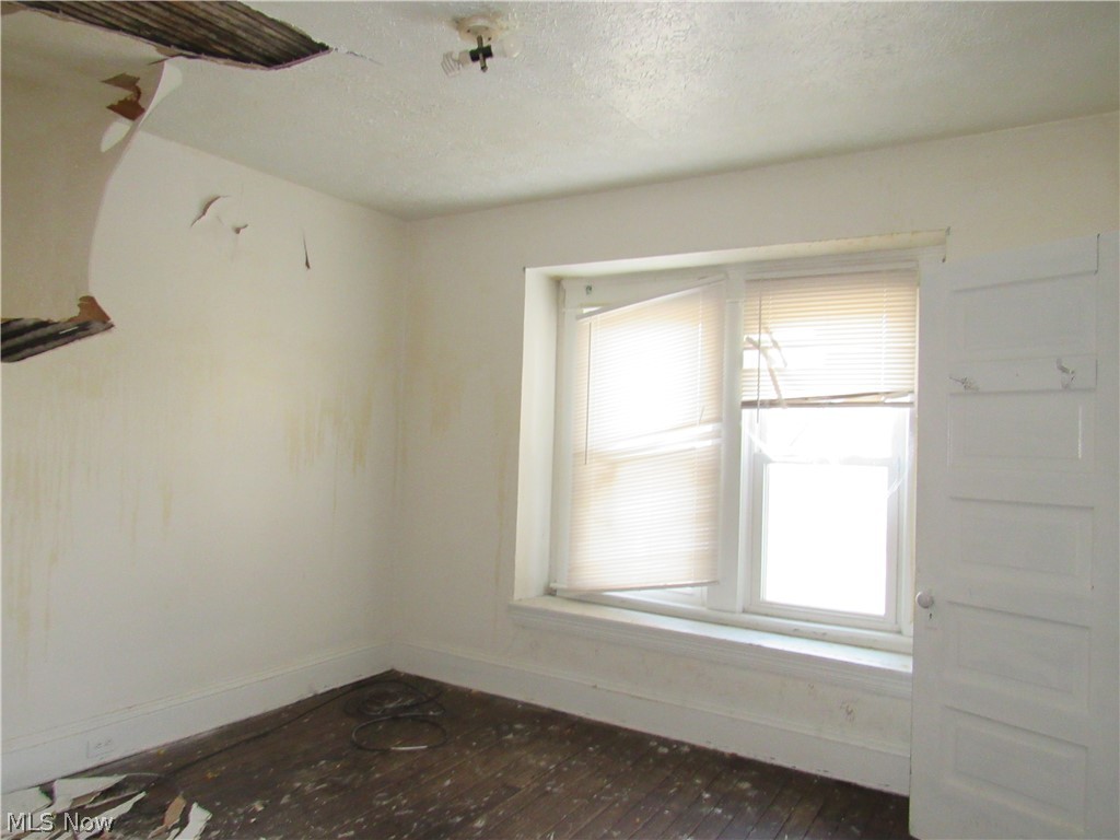 9618 Raymond Avenue Cleveland OH 44104