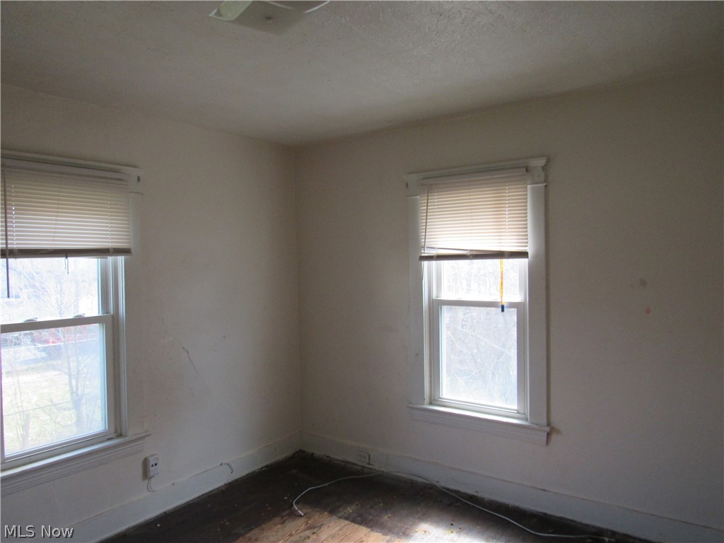9618 Raymond Avenue Cleveland OH 44104