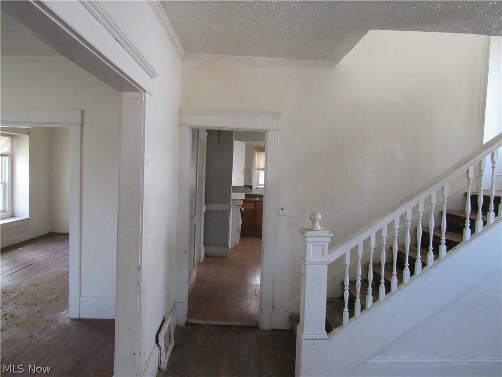 9618 Raymond Avenue Cleveland OH 44104