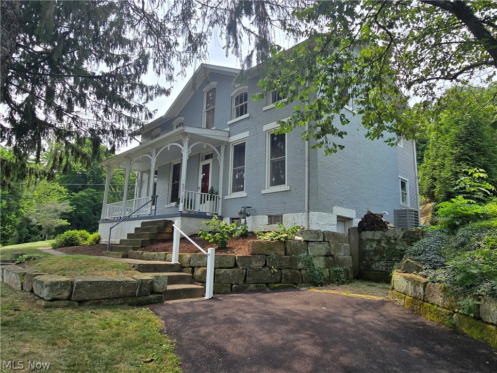 701 Grace Avenue Coshocton OH 43812