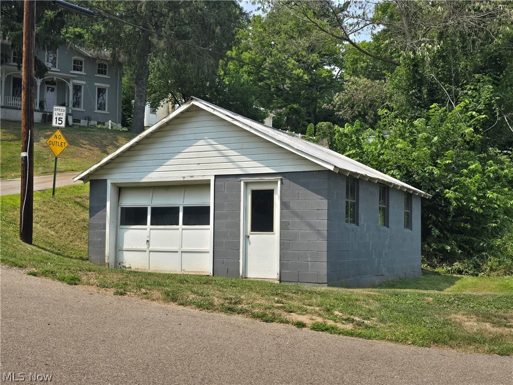 701 Grace Avenue Coshocton OH 43812